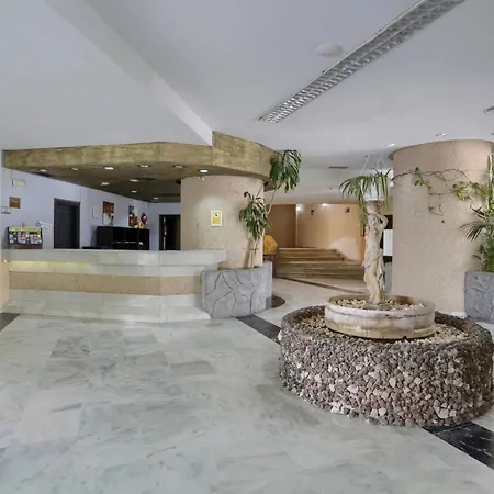 Studio, Pools, Terrace, Air Con, Fiber Apartment