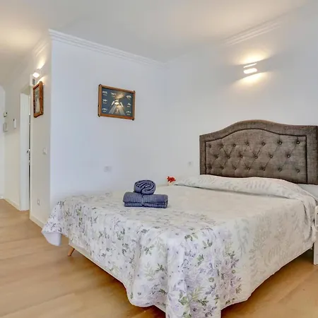 Studio, Pools, Terrace, Air Con, Fiber 公寓 圣米格尔德阿沃纳