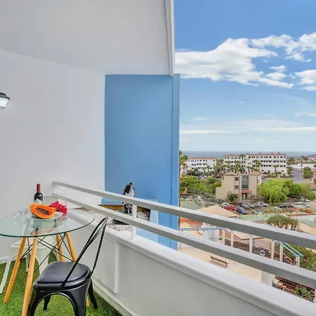 Studio, Pools, Terrace, Air Con, Fiber דירה *